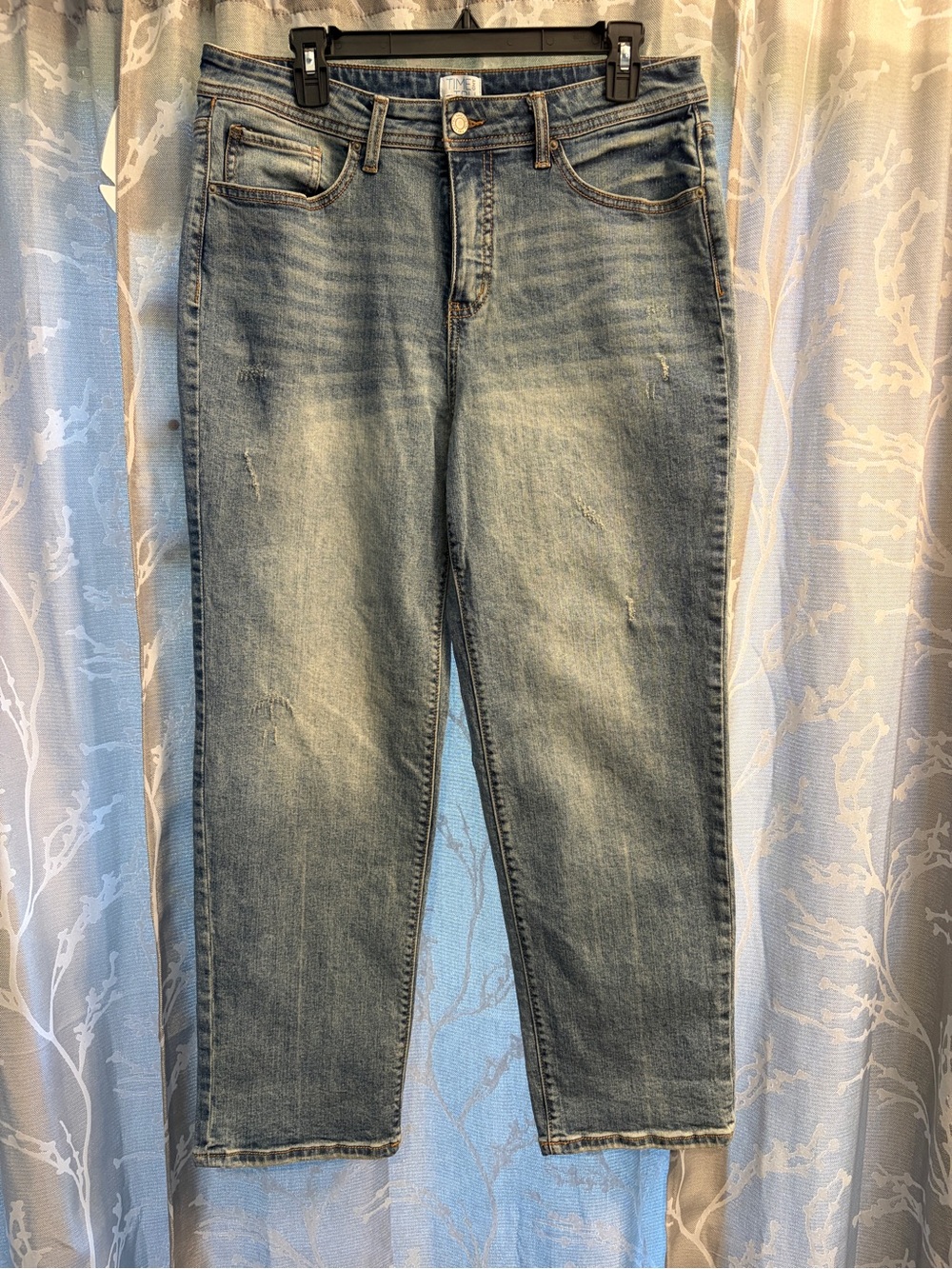 Time and Tru Medium Blue Straight Jeans with Contrast Stitching